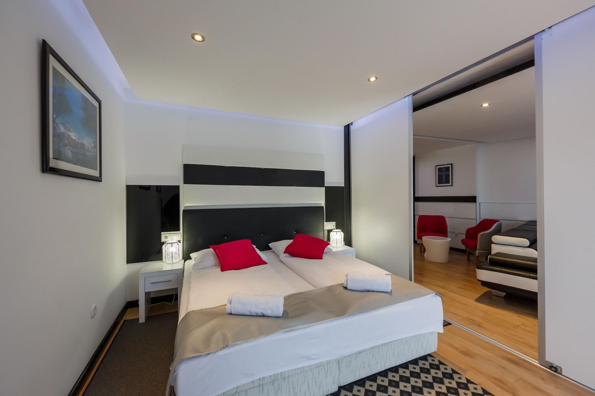 Hotel Sveti Kriz Mastrinka Extérieur photo